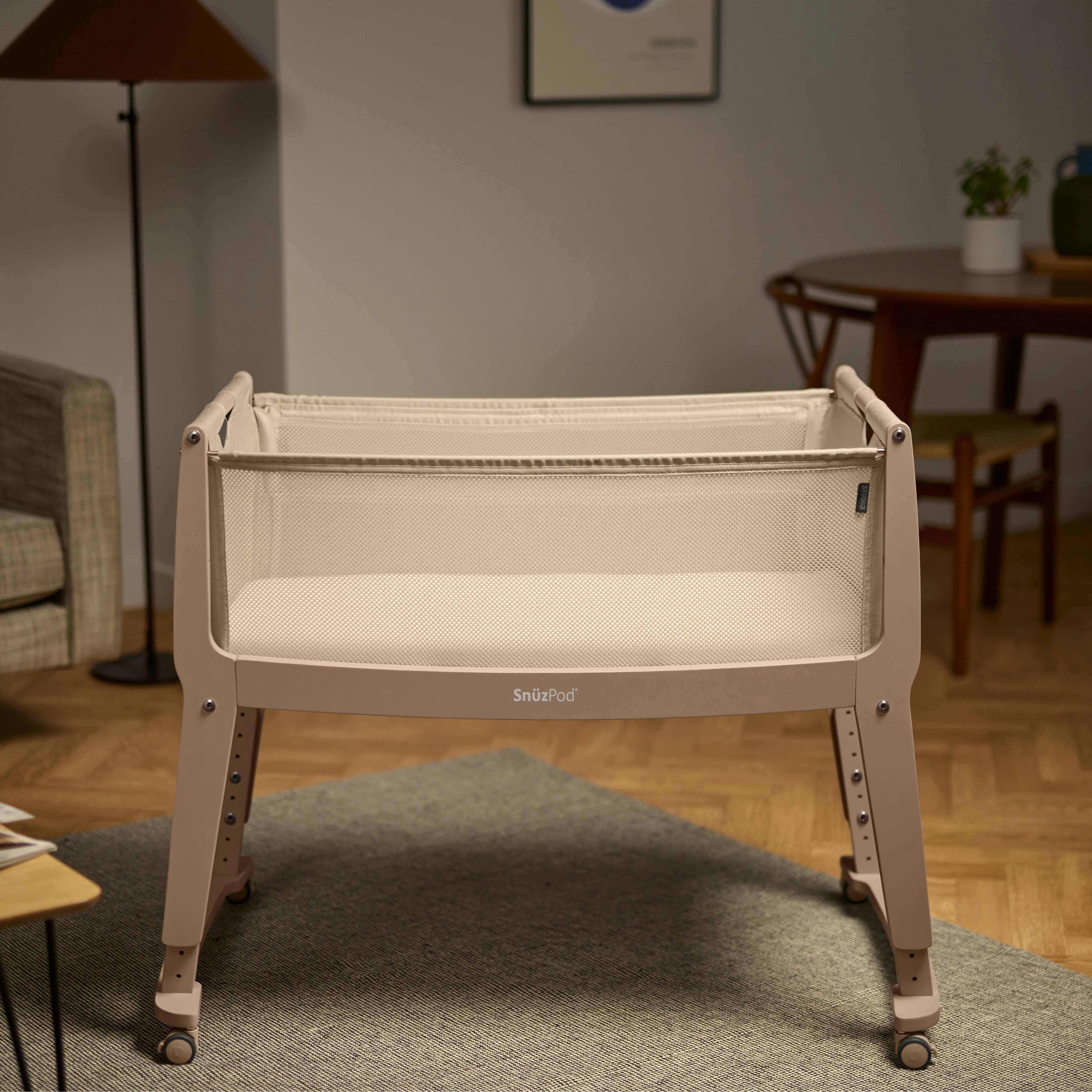 SnuzPod Studio Bedside Crib Milan - Image 3
