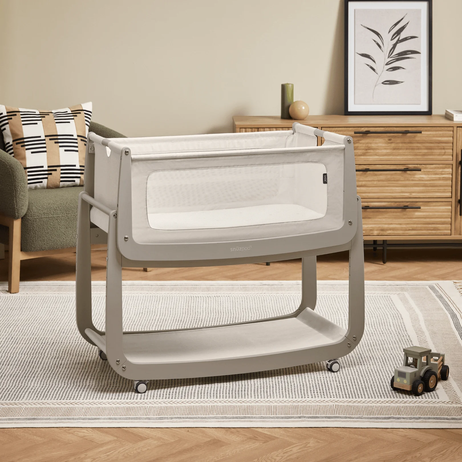 SnuzPod5 Bedside Crib Pebble - Image 6