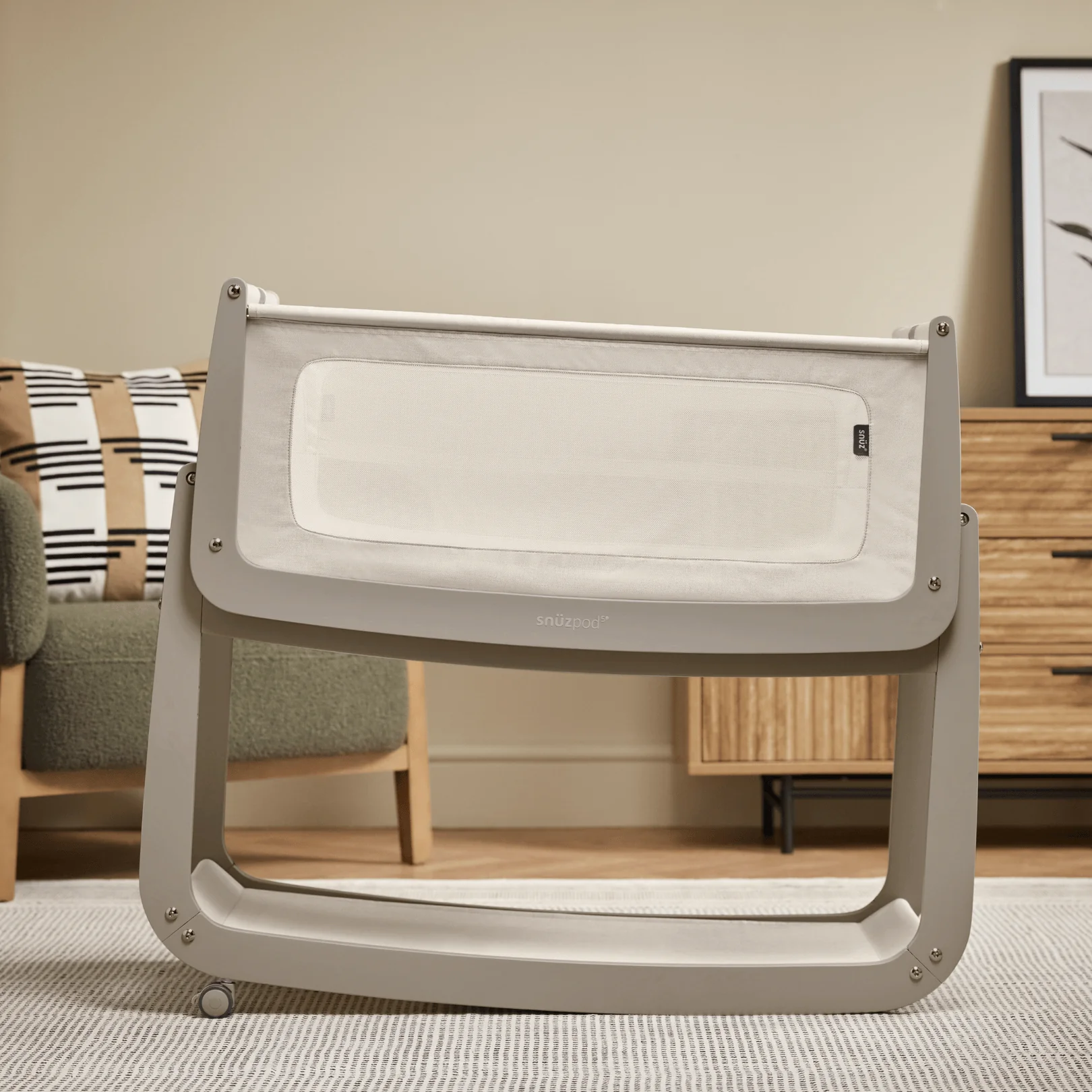 SnuzPod5 Bedside Crib Pebble - Image 9